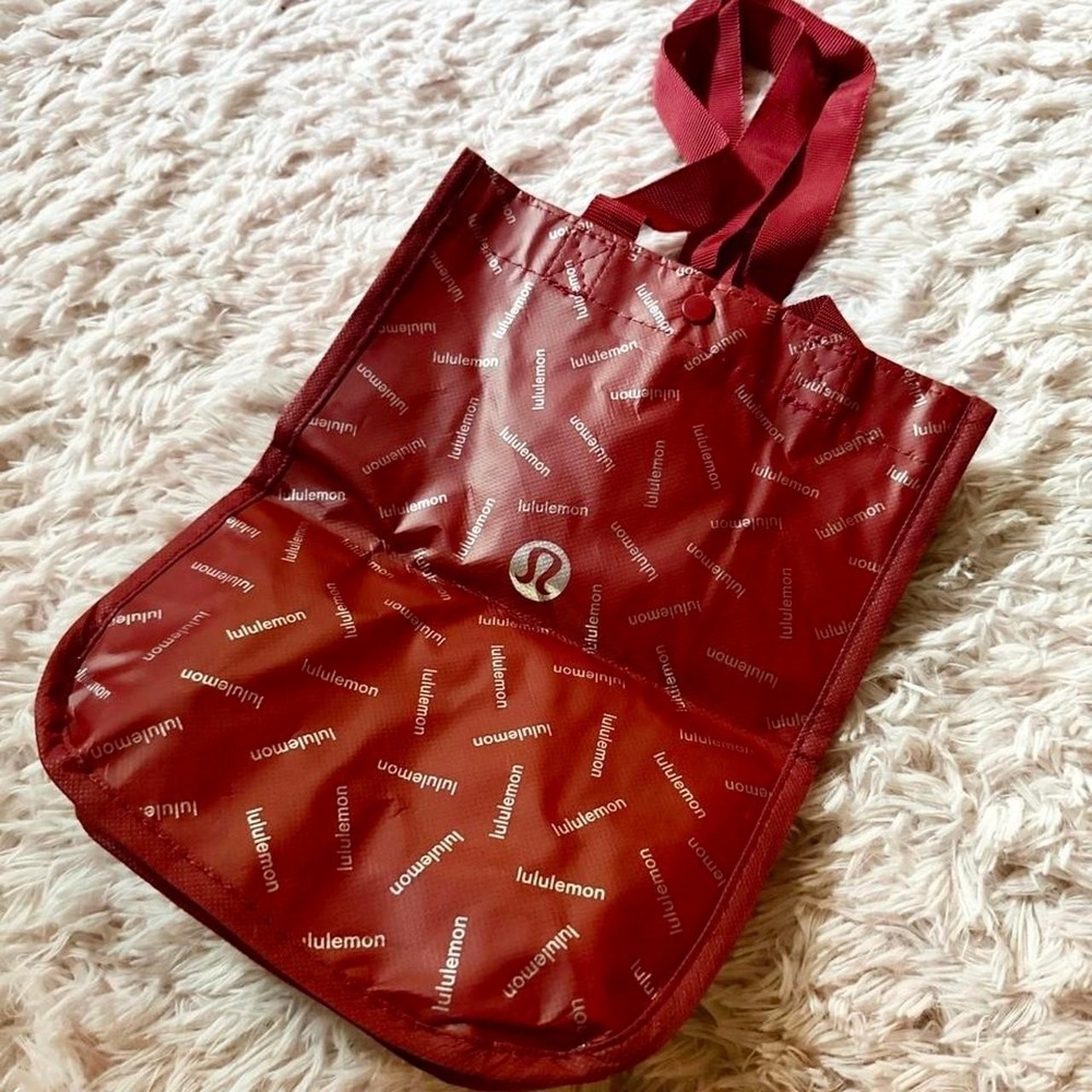 Red Lululemon Reusable Shopping Small‎ Tote Bag Athletic Fitness Sustainable